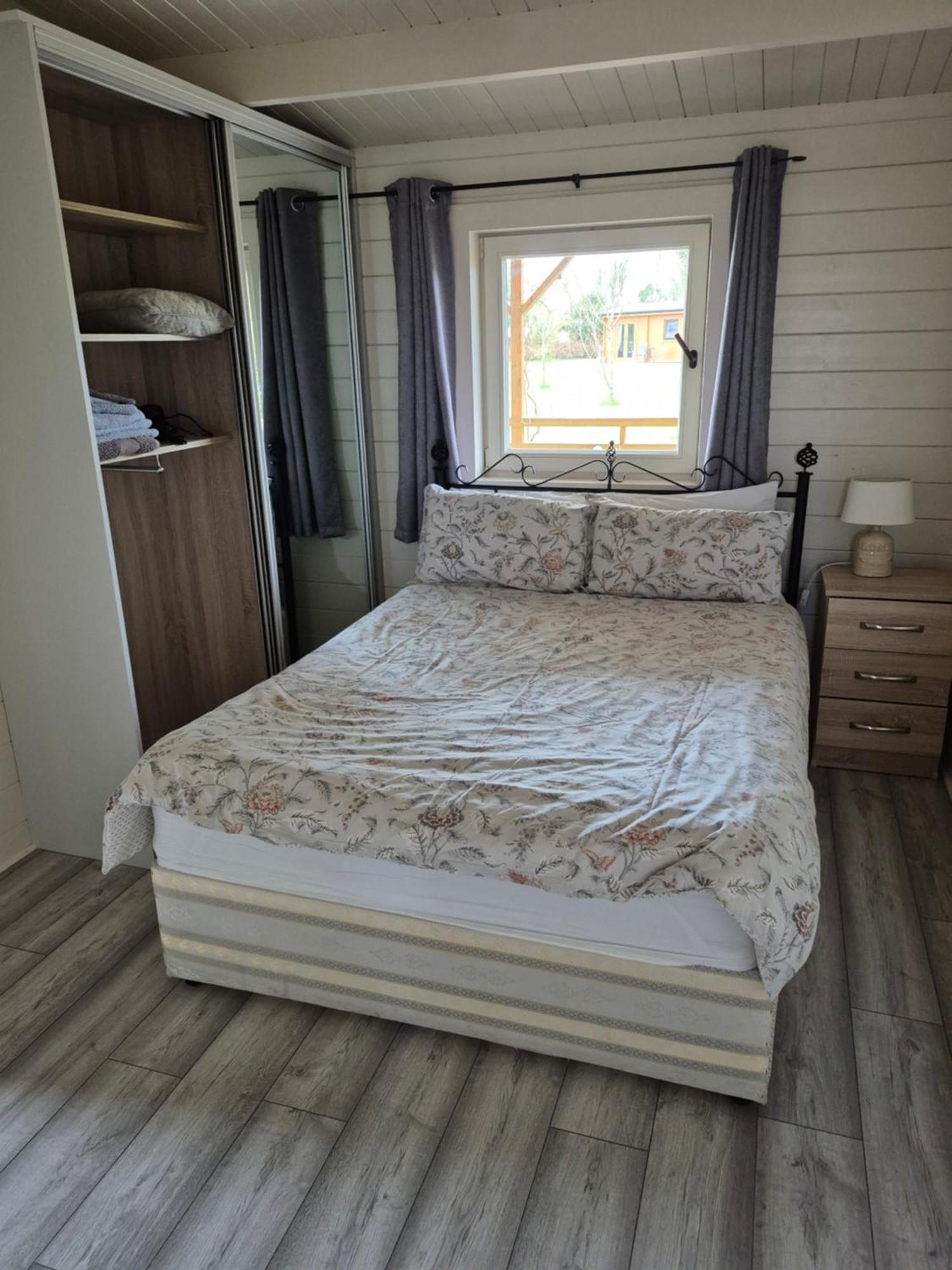 Nellies Cottage B&B Kilcogy Экстерьер фото